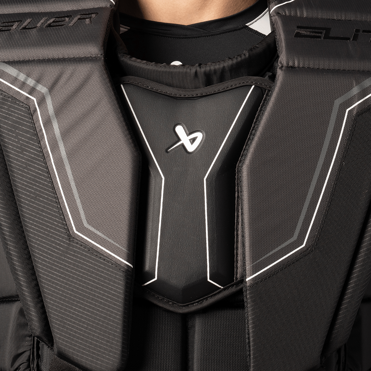 Цена на нагрудник вратаря bauer elite sr s26Нагрудник вратаря Bauer ELITE SR S26
