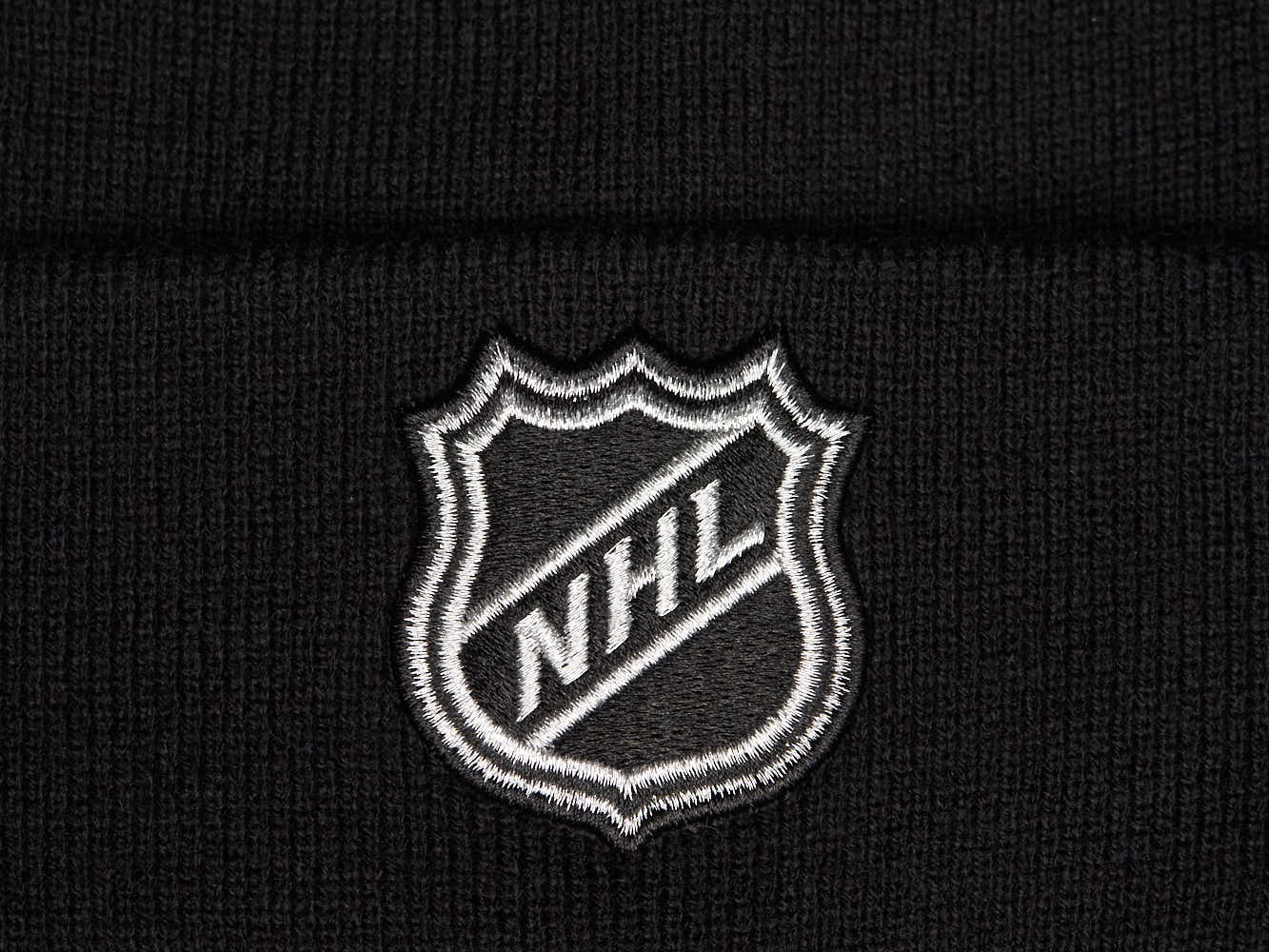 Цена на шапка nhl jr 59398Шапка NHL JR 59398